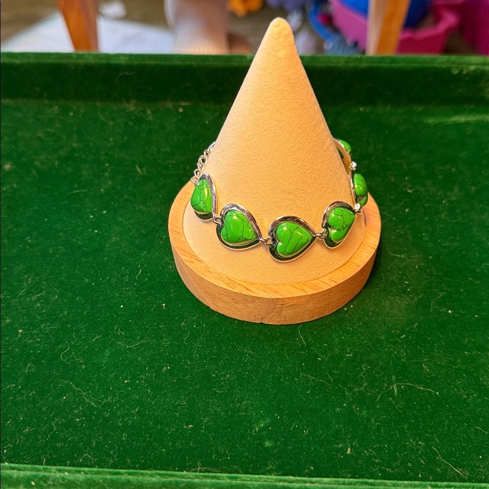 Green Heart Bracelet​
